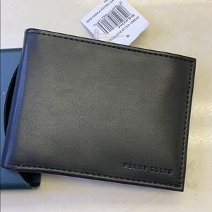 Brand New Perry Ellis Portfolio men’s wallet